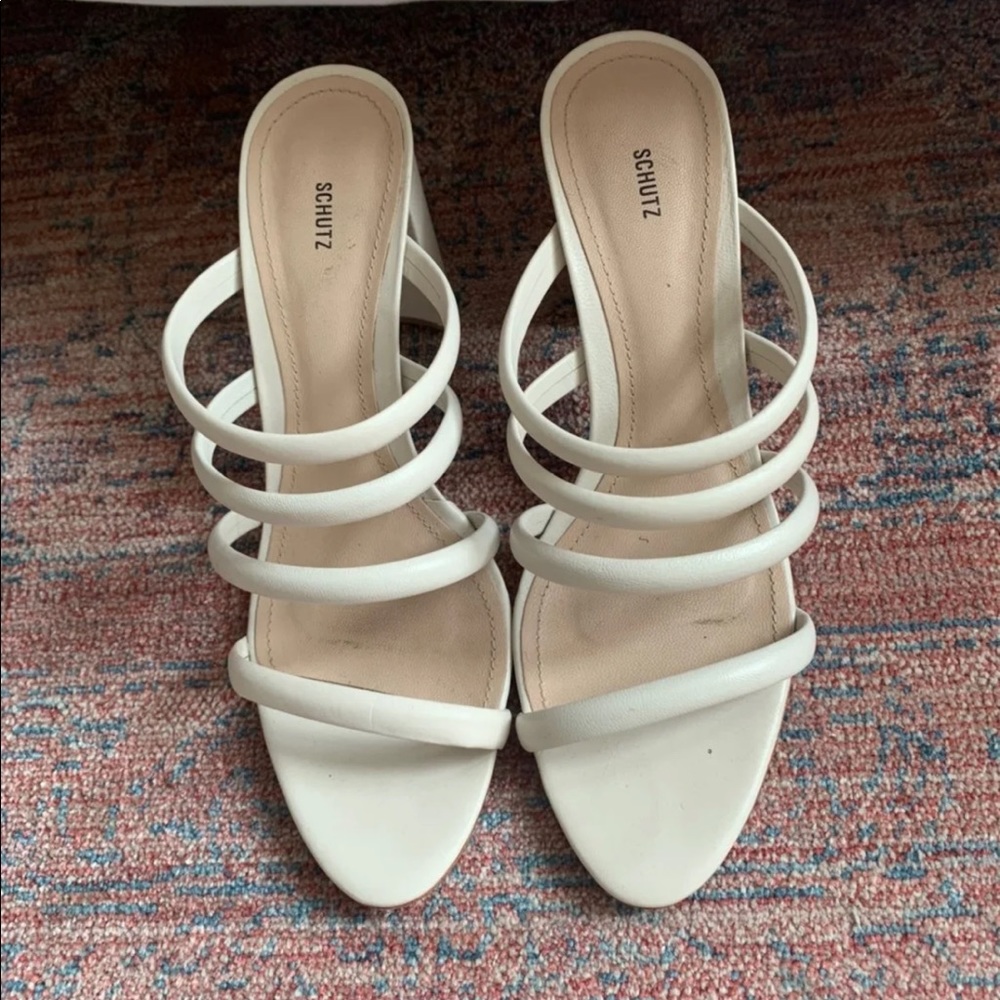 Schutz mules